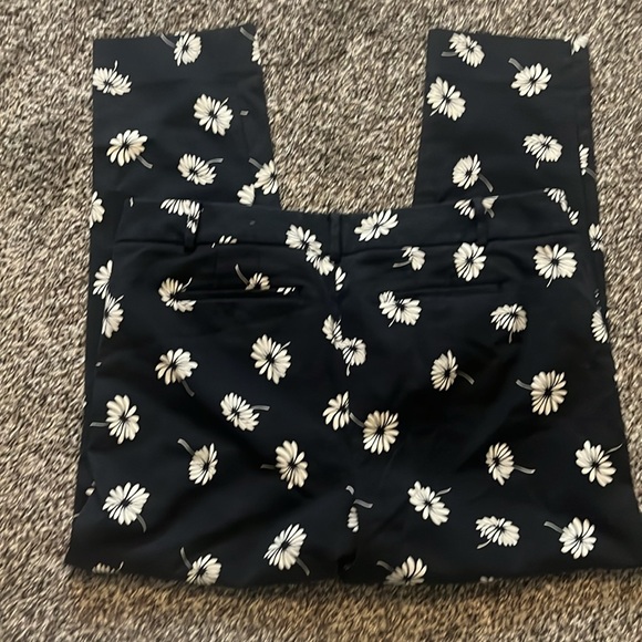 TALBOTS HAMPSHIRE ANKLE PANTS - FLORAL - Picture 8 of 10